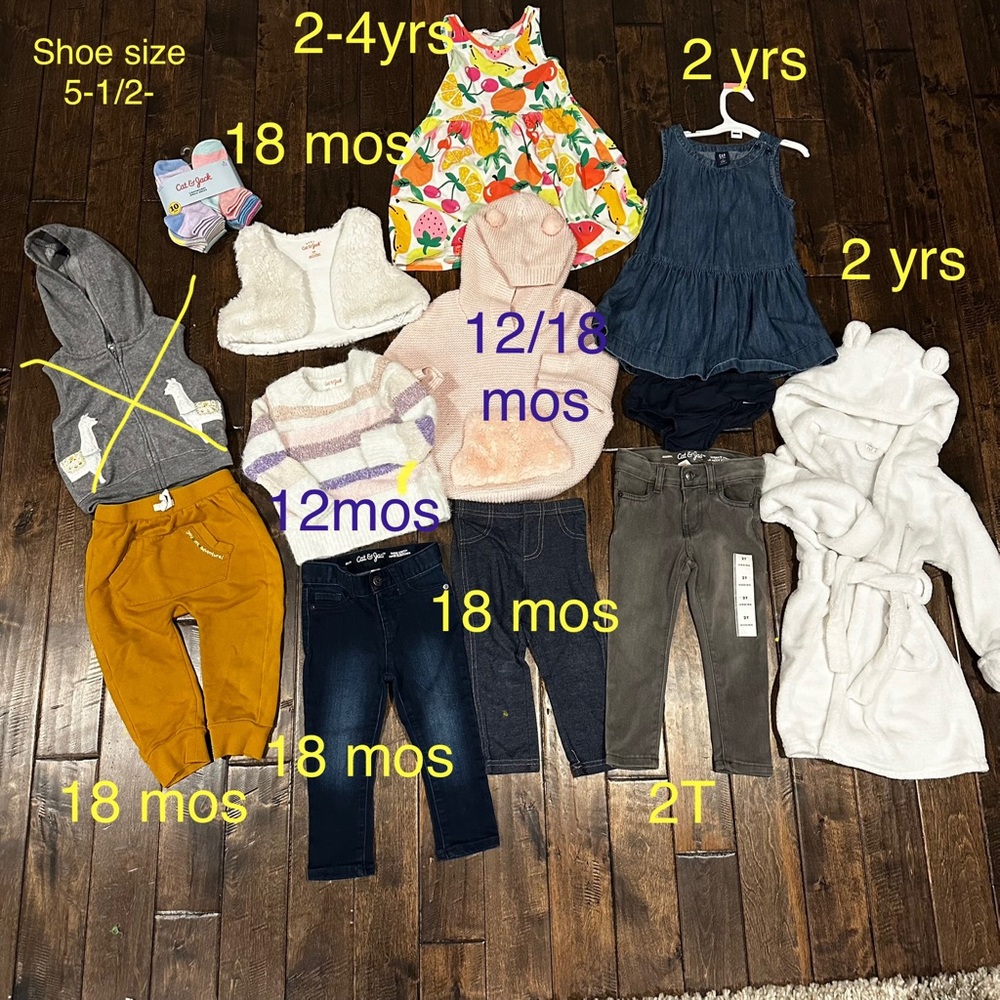 Girls’ 18 mos - 24 mos 2T bundle, some NWT